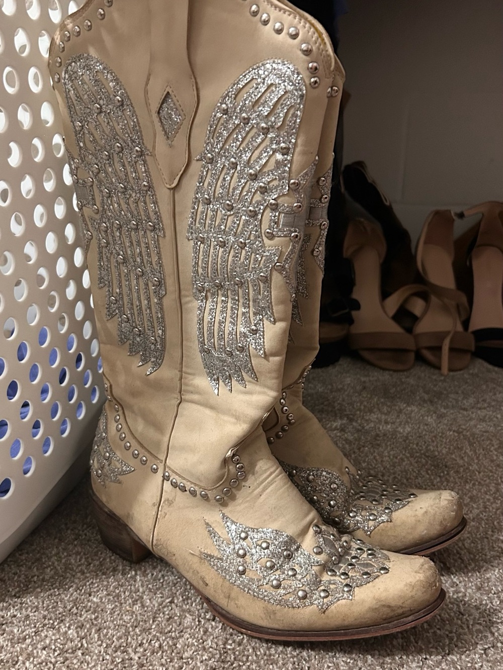 Beige Embellished Wing-Detail Western Heeled Boots